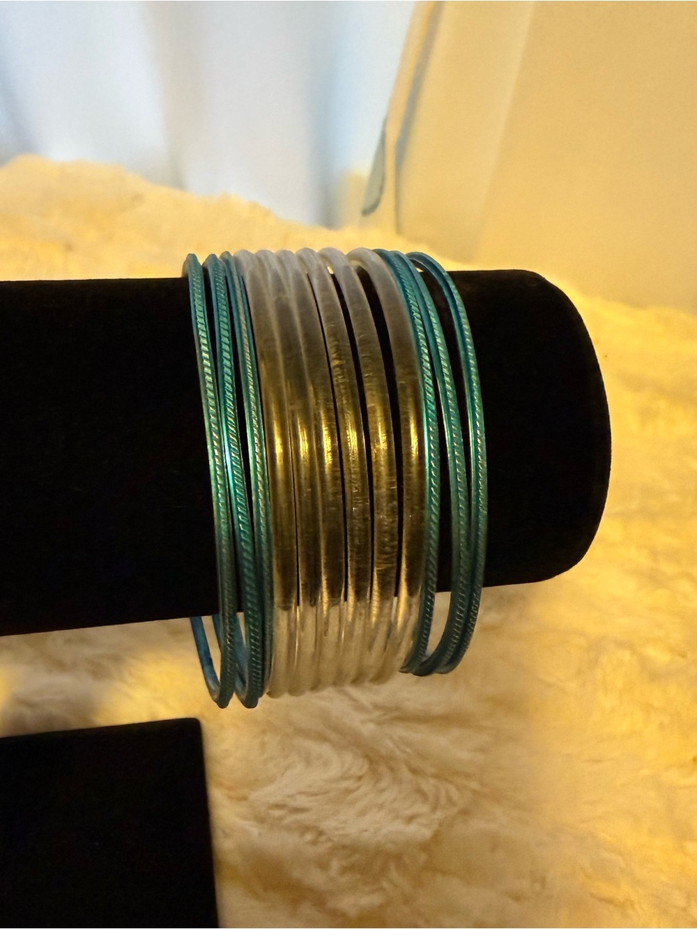 J8 Set of 12 Turquoise Blue Silver Tone Stackable Bangle Bracelets